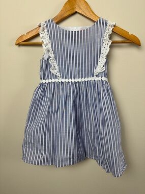 Lilly Pulitzer Girls Madelina Dress. Blue Thistle. Size 4.